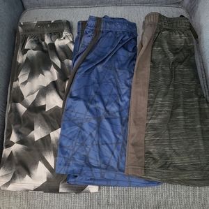 Men's medium basketball shorts